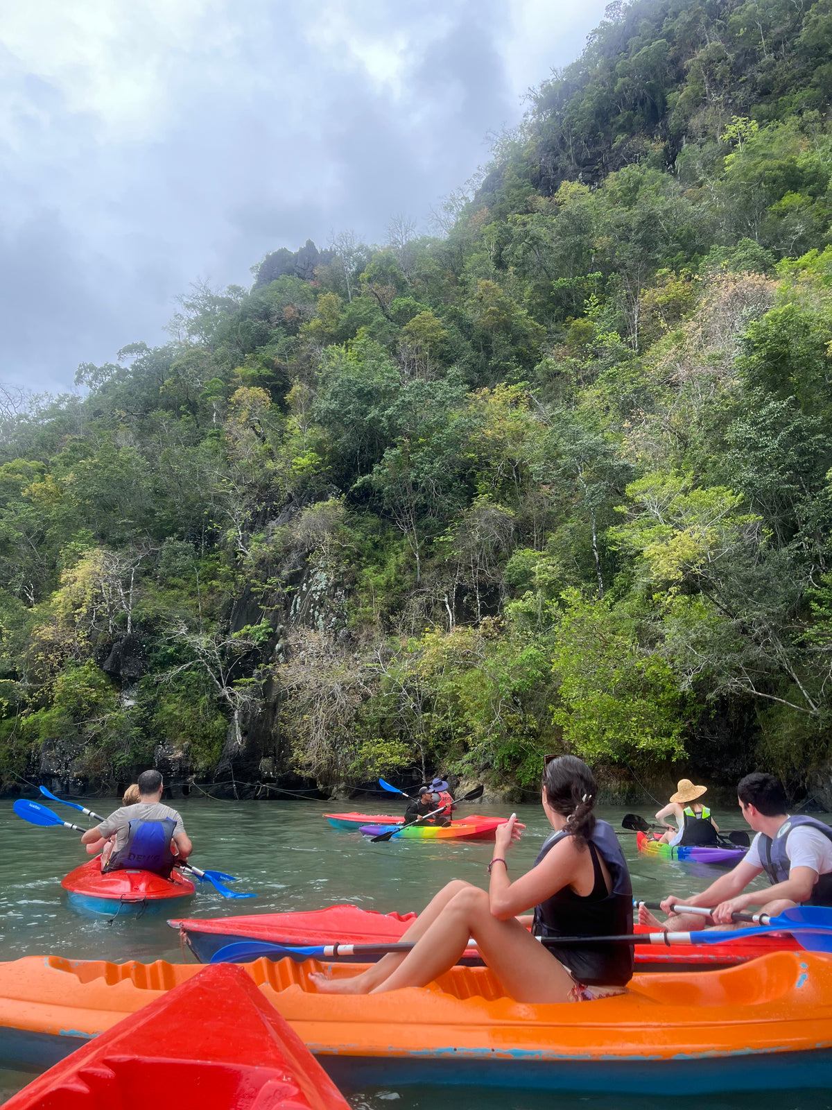 Laat je sportieve kant zien door te gaan kayakken door Kilim geoforest park