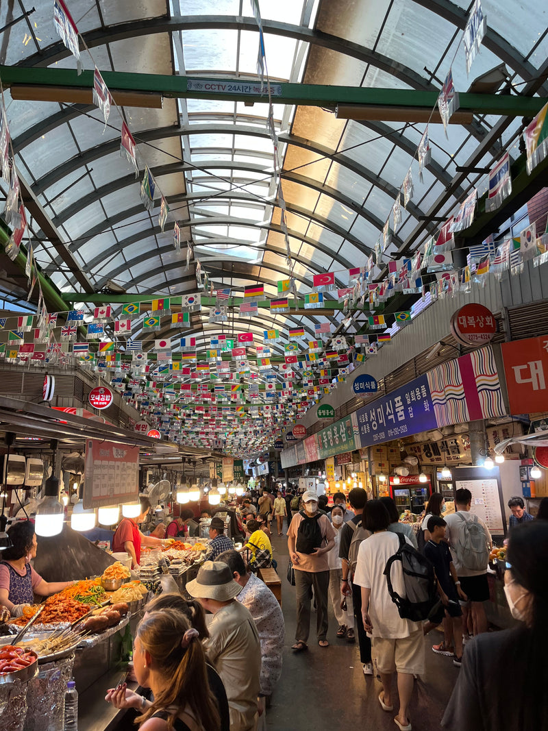 Probieren Sie Streetfood auf dem Dongdaemun-Markt